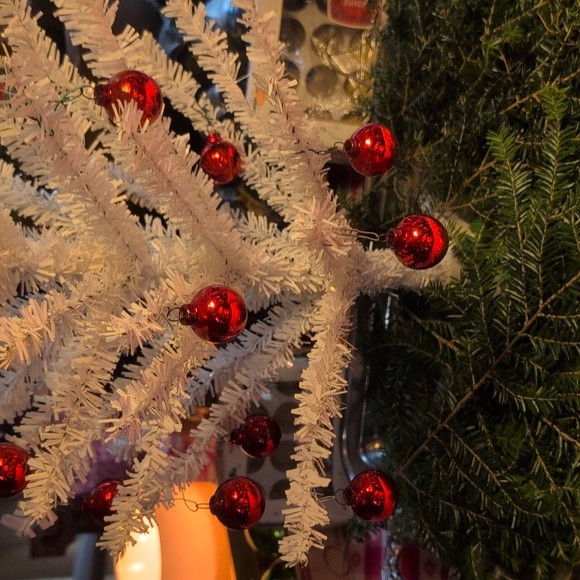 "24"Shiny Brite Holiday Ornaments, Boxes,Feather Tree&Felt Santa Hat Tree Topper - Picture 8 of 15